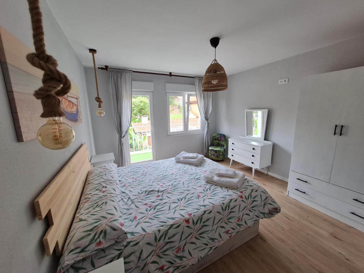 Apartamento Frente A La Playa Con Vistas Al Mar En Barro, Llanes バロ・デ・リャネス エクステリア 写真